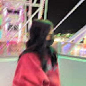 Meet your Posher, Phoebe